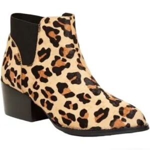 Steve Madden PALACE LEOPARD Calf Hair Leopard Print Cuban Heel Ankle Booties